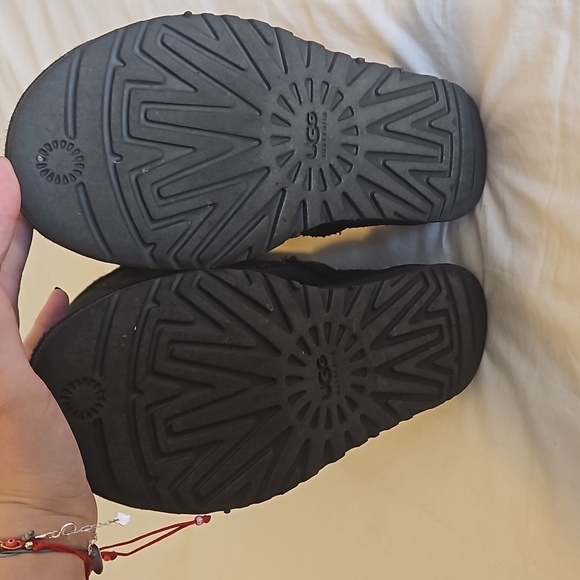 Black Classic Tall UGGS Size 7 - Picture 5 of 11